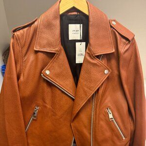 LTH JKT Essentials NWT Genuine Leather Moto Jacket - Size Large (Medium fit)